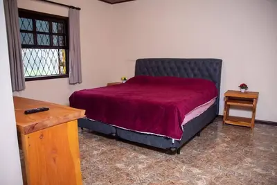 Image de Casa Espetacular em Campos do JordĂŁo com Lareira e Wi-fi- PrĂłxima do Capivari