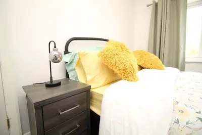 Stunning Service Accommodation, Ideal Location Ashby Scunthorpe Sleeps upto 5