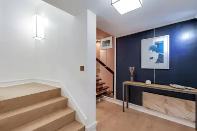 Image de Live the Parisian Dream: Triplex in the Historic Heart of Saint Germain des prés