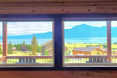 Image de New Yellowstone & Lake View Cabin; King bed; Ac; central location; 360° Views!