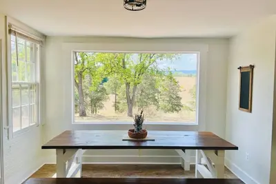 Image de Farmhouse on Ranch! Fireplaces, Horses & Cattle