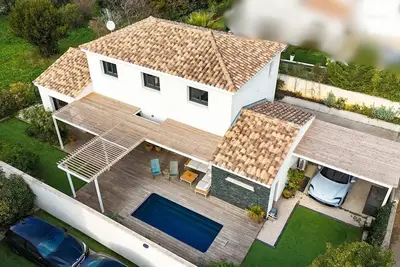 Maison 5 chambres avec piscine