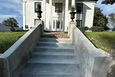 Image de High-end cozy apartment walking distance to down town Christiansburg.