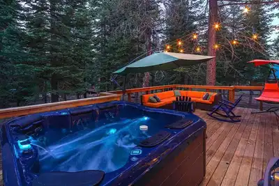 Image de Stylish Cabin, Pet Friendly, Private Hot Tub
