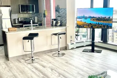 Image de Modern and Stylish Condo plus Free Parking