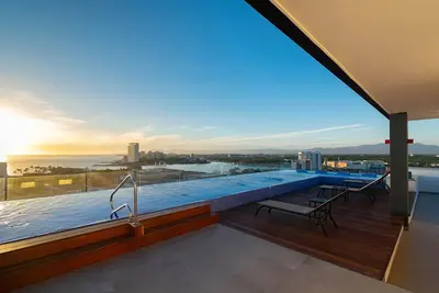 Image de Zoho Skies 2 Bdr & Bay View