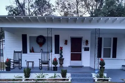 Image de Delia's River Retreat:  Charming 3 Bedroom Cottage in St. Marys, Georgia