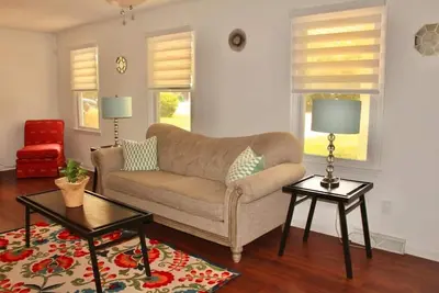 Image de Cozy Matthews House in a Convenient Location