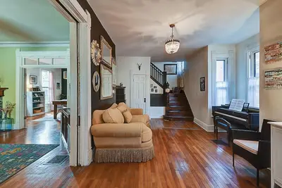 Image de Historic Talbott Street Home-Hot Tub and Fire Pit!