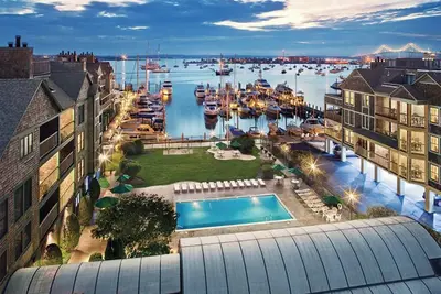 Image de 3 Bedroom Condo, Sleeps 8, Kitchen, Downtown Newport, Onshore Resort!