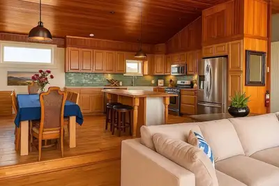Image de House on the bay!