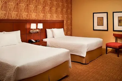 Image de Convenient Stay in Detroit Auburn Hills! 2 Enjoyable Units, Pets Allowed, Pool!