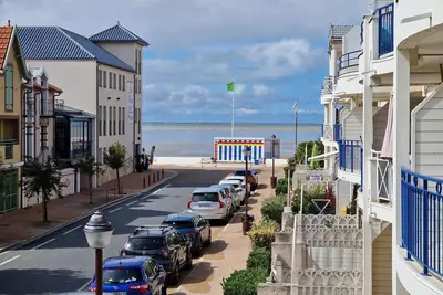 Image de Chatelaillon-Plage Centre-Ville: Apt 4 pers, balcon, parking, piscine, wifi