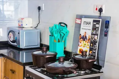 Image de Executive two bedroom furnished apartment in Kileleshwa, Nairobi Kenya.