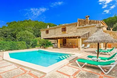 Villa Oliva (Vich), In 1775, an oil mill. Today, its flair remains intact