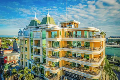 Image de Fields Plaza Hotel