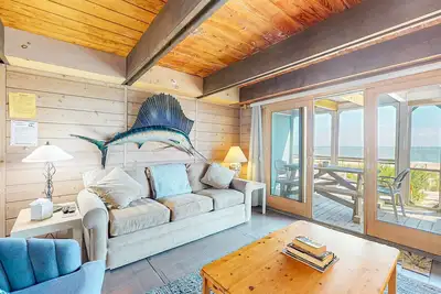 Image de Atlantic Watergate townhome steps from the beach, oceanfront balconies