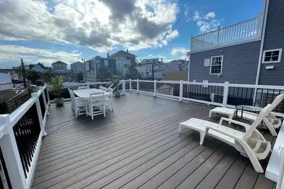 Image de Big Deck Energy-1 block to Beach and Boardwalk