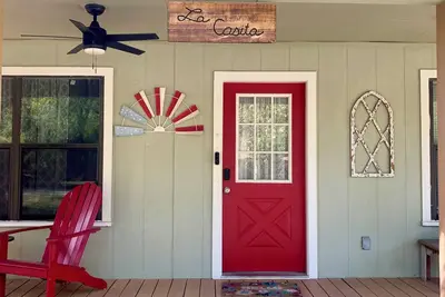 Image de Cozy Home 3-minutes to Canyon Lake, Guadalupe River & Whitewater Amphitheater!