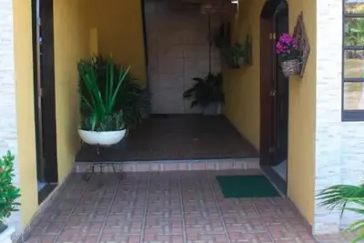 Image de Hospedagem Central - SuĂte 107 - Cabo Frio - Aluguel EconĂ´mico