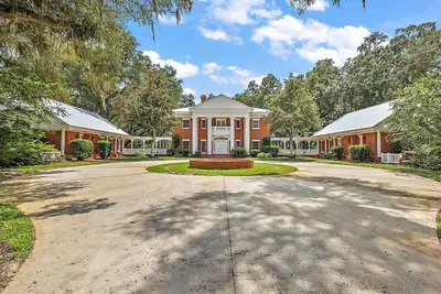 Image de Southen Oaks Ranch Estate minutes to The Villages