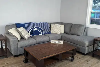 Image de My Happy Place-4br, 3ba-2. 5 miles to Beaver Stadium