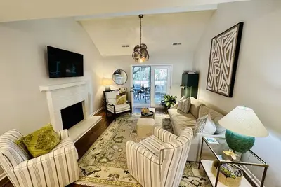 Image de Stunning Newly Renovated Tarpon Pond Cottage Golf & Marsh Views Seabrook Island