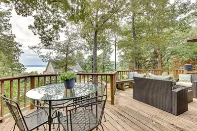 Image de Rustic Iuka Retreat ~ 1/2 Mi to Pickwick Lake!
