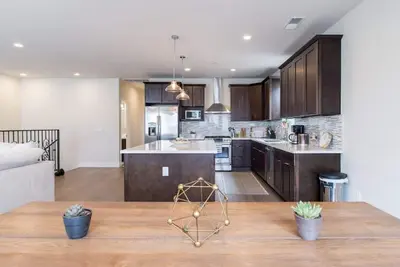 Image de Massive Stylish Home in an Amazing Location in San Francisco!