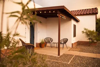 Image de New Modern 1940s Adobe - Downtown, Historic