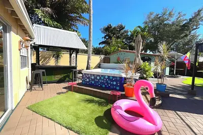 Image de Fun Filled Resort: Hot Tub, Tiki Bar & Arcade Room