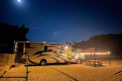 Image de Delightful 4 guest Rv enjoy nature in Apple Valley<br>