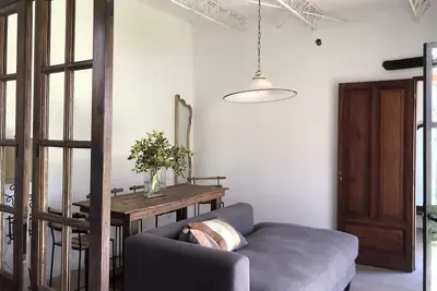 Image de Vive el campo en esta relajante casa construida en un antiguo Haras de caballos