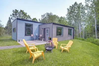 Image de Walk to Lake Superior & Beach: Modern Retreat