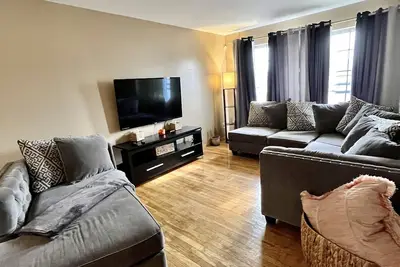 Image de Comfortable 2 bedroom house near Great Lakes Navy Base ideal for families