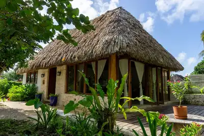 Image de Mayan luxury house in Bacalar Center / with garden