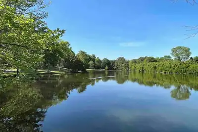 Image de Beautiful and Serene 5br Oasis with Private Pond