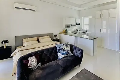 Image de Cosy studio with a lagoon view in Hawana resort