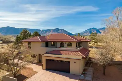 Image de Flagstaff Family Retreat~Game Room~Hot Tubs