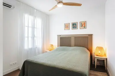 Image de Appartement 'Les Iles, T2 Vue Mer' avec vue sur mer, terrasse privée et Wi-Fi