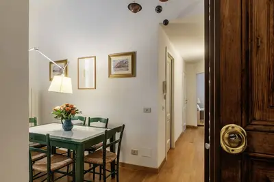 Image de Cozy and colorful, within walking distance of the Colosseum