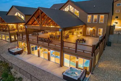 Image de Book Your Dream Vacation at Lazy River Retreat!