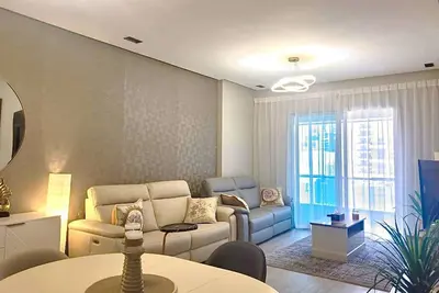 Image de Fully Furnished Luxurious Apartment Available in Dubai Marina.
