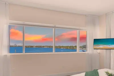 Image de Bay View + Rooftop Pool|Hollywood Beach Broad–walk