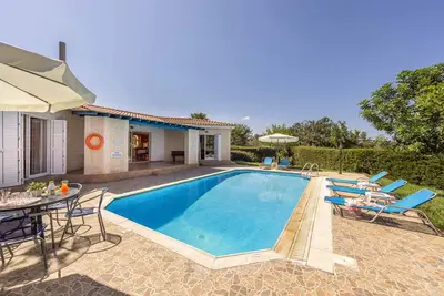 Image de Villa Chara Mari - Trois Chambres Villa, Couchages 5
