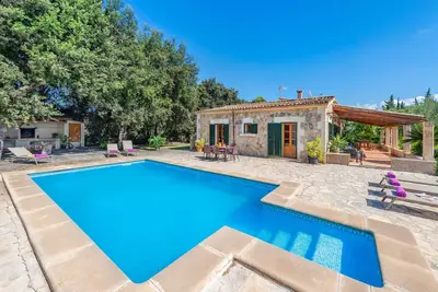 Can Torres - Trois Chambres Villa, Couchages 6
