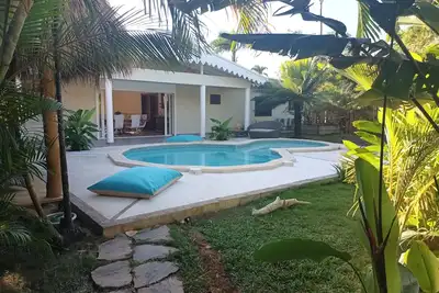 Image de Villa Coloniale avec piscine privée et jardin tropical au calme 100m Playa Popy
