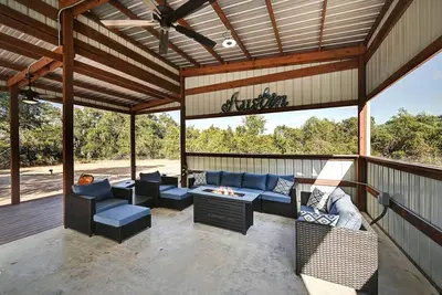 Image de Wedding Guest Haven-Close to Venues and Breweries!