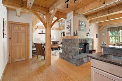 Image de The Sugar Lodge | 3 Story Townhome Near Mt. Snow!
