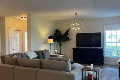 Image de Bonita Springs carriage home at Worthington Country Club! !